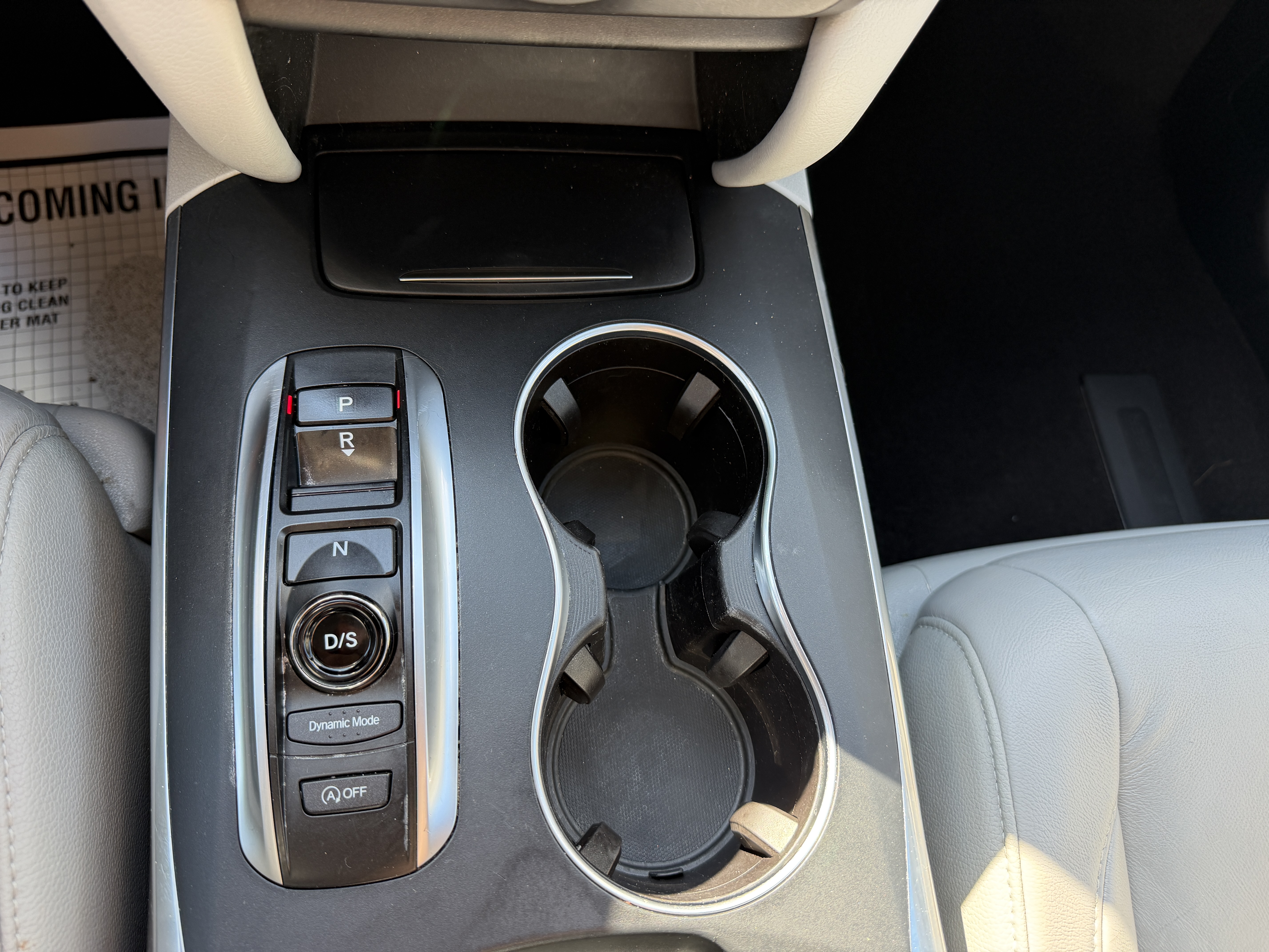 Used 2020 Acura MDX SH-AWD image 11