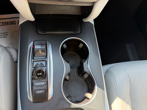 Used 2020 Acura MDX SH-AWD image 11