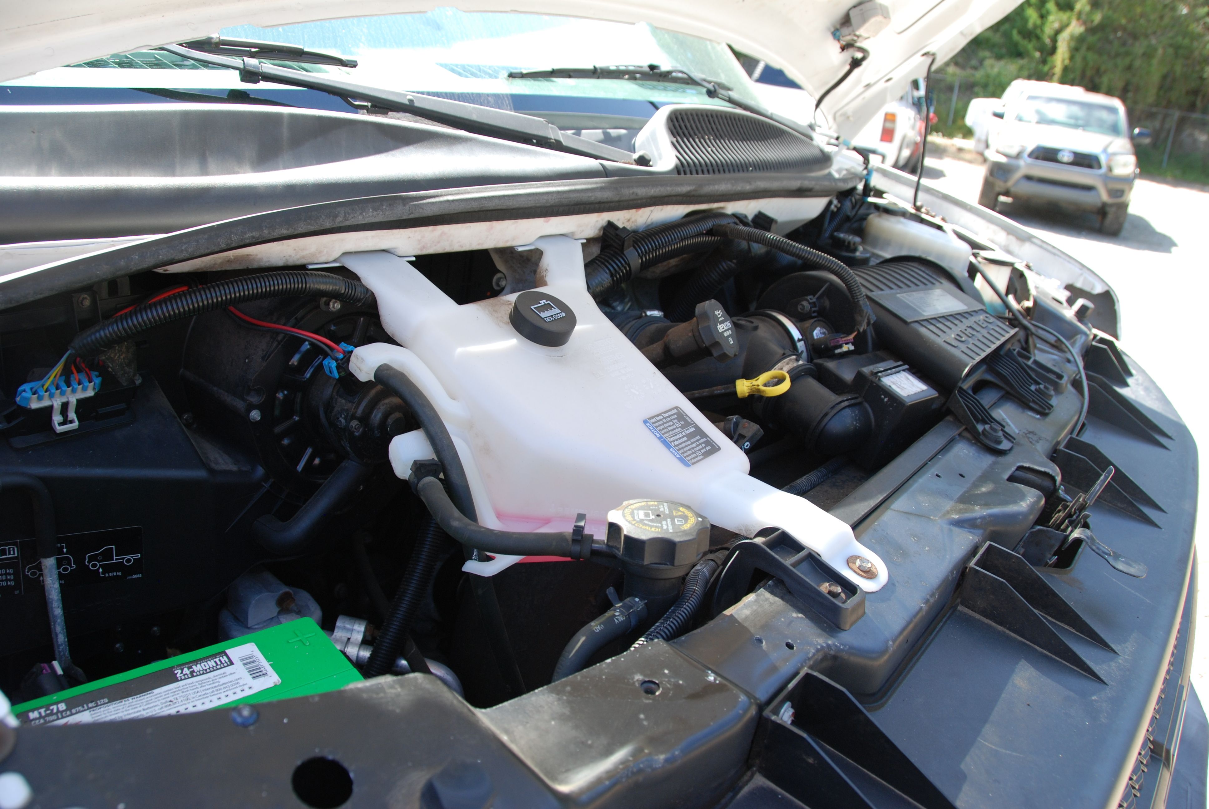 Used 2013 Chevrolet Express 1500 UNAVAIL RWD image 24