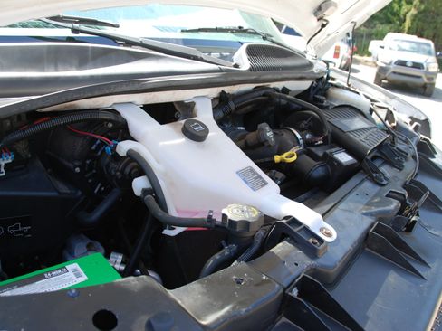 Used 2013 Chevrolet Express 1500 UNAVAIL RWD image 24