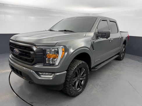 Used 2021 Ford F150 XLT image 9
