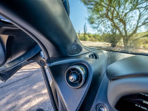 Used 2020 McLaren GT image 58
