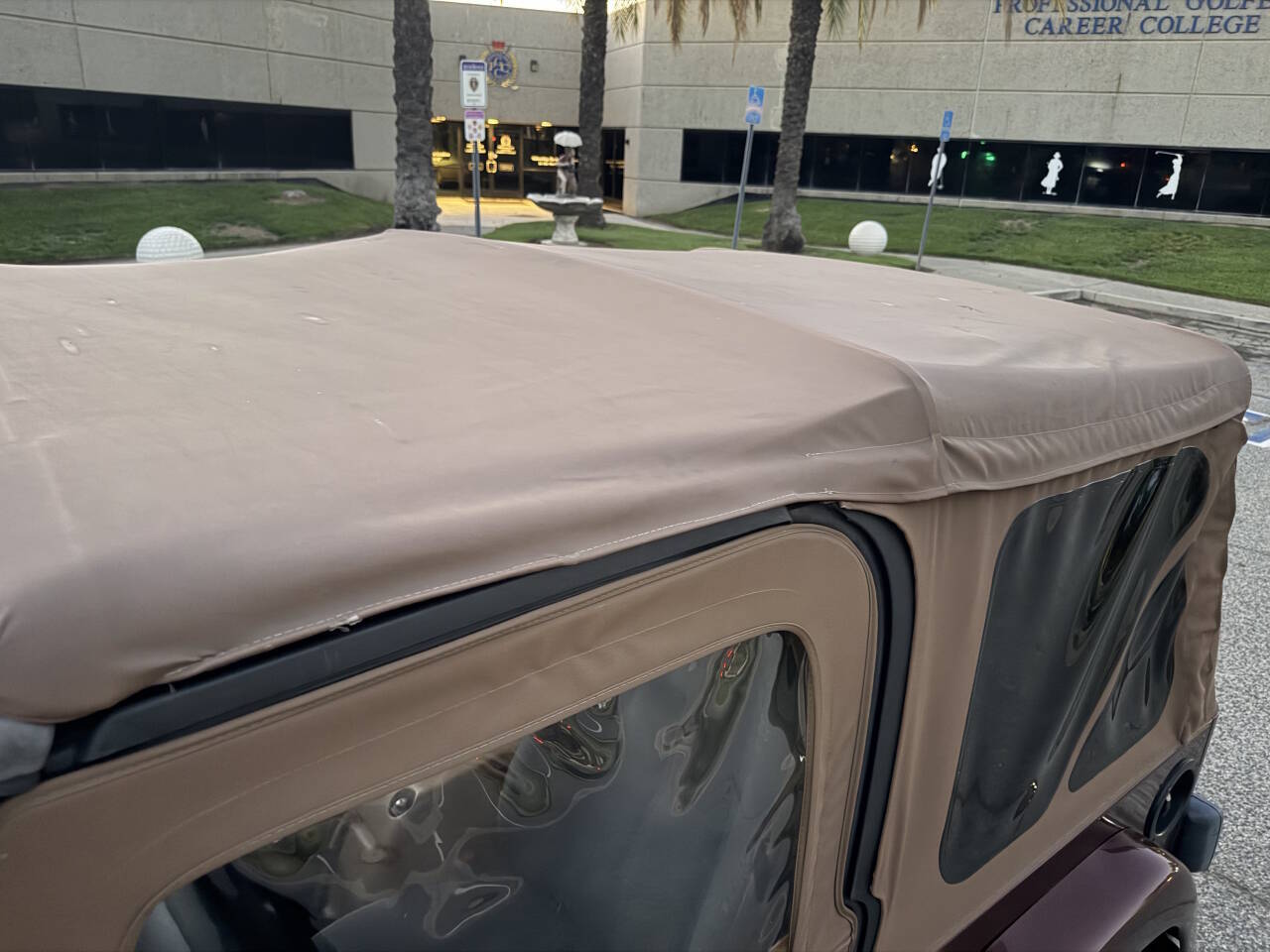 Used 2001 Jeep Wrangler 4WD Sahara image 41