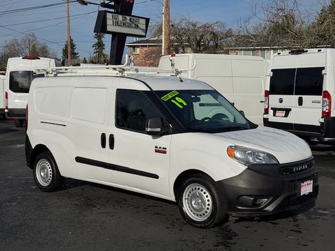 Used 2019 RAM ProMaster City Tradesman image 1