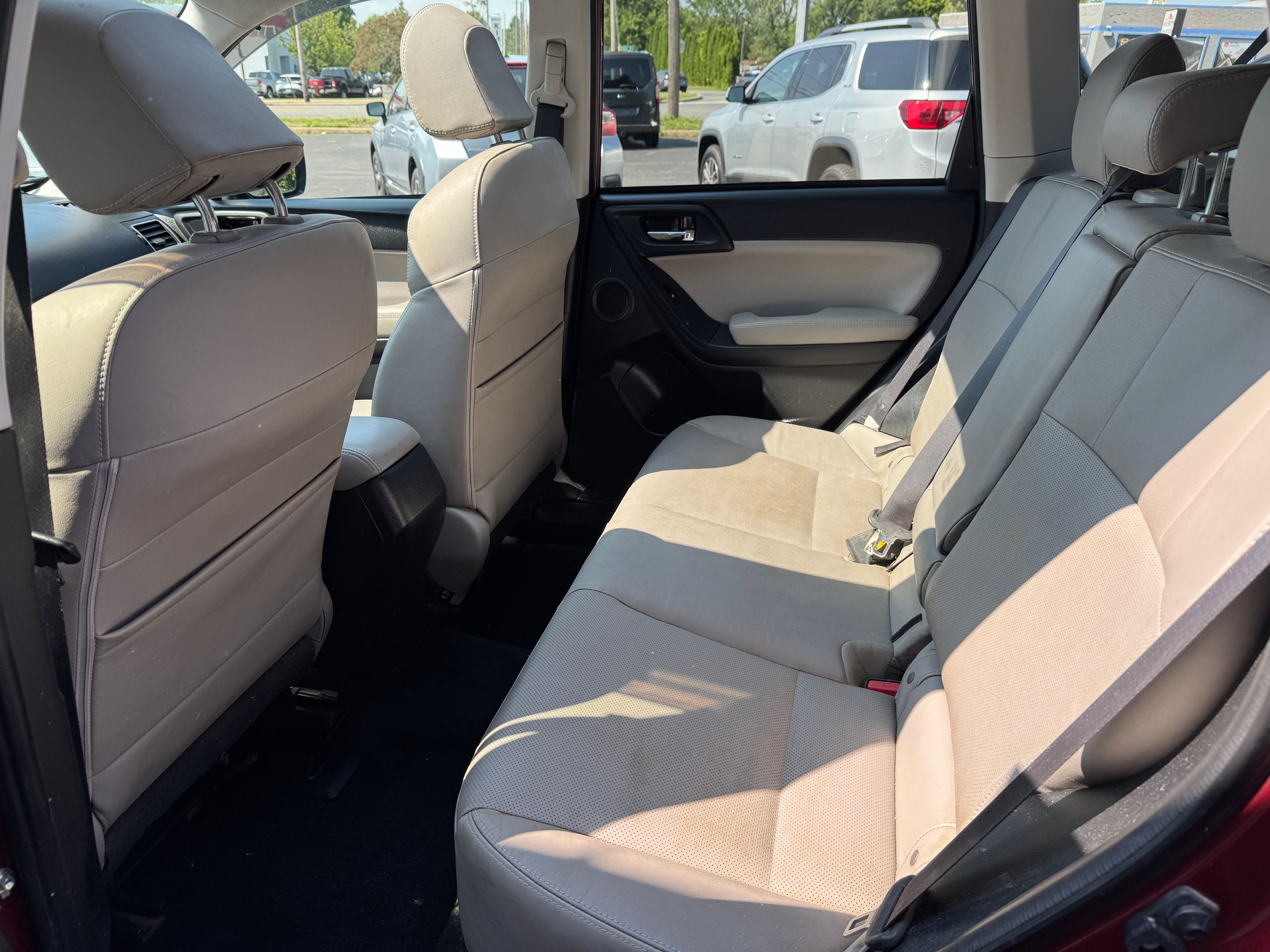 Used 2016 Subaru Forester 2.5i Limited AWD/4WD image 11