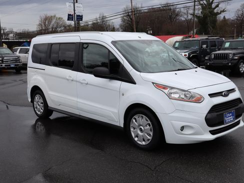 Used 2016 Ford Transit Connect XLT image 10