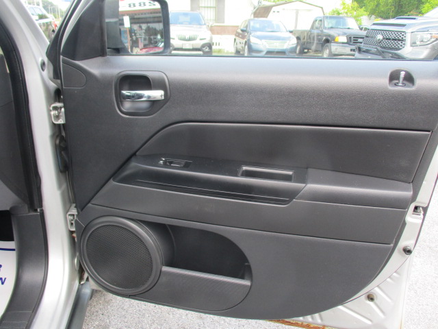 Used 2010 Jeep Patriot 4WD Sport image 26