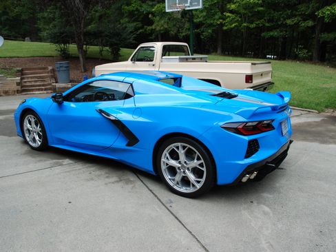 Used 2021 Chevrolet Corvette Stingray Premium Conv w/ 3LT RWD image 17