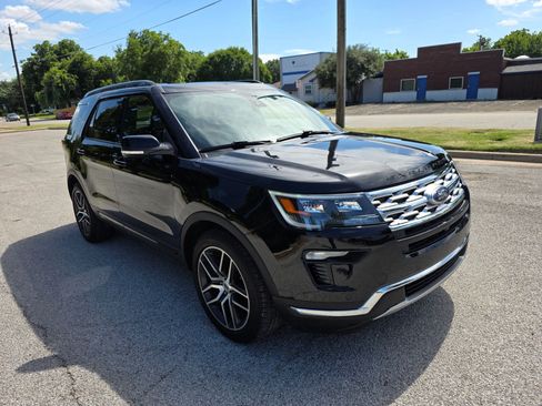 Used 2018 Ford Explorer Sport image 1