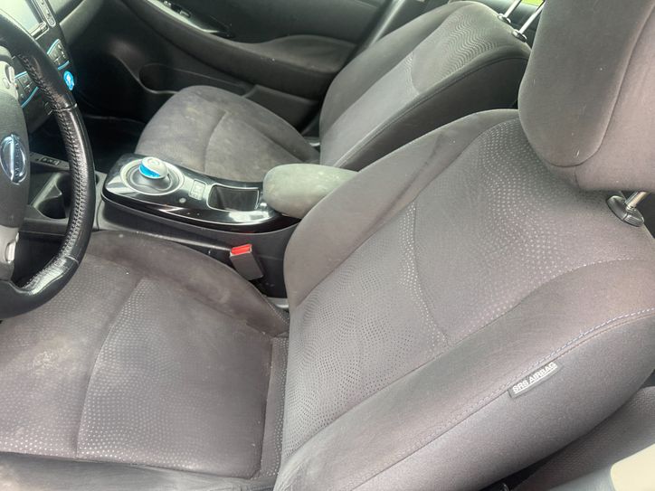 Used 2013 Nissan Leaf FWD image 7
