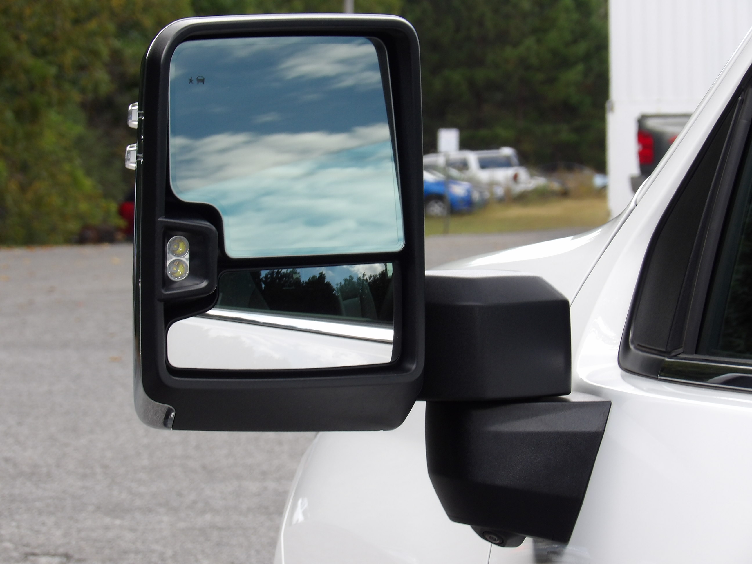 Used 2025 Chevrolet Silverado 3500 4x4 Crew Cab LTZ image 19