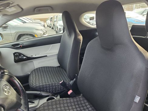 Used 2014 Scion iQ 10 Series image 21