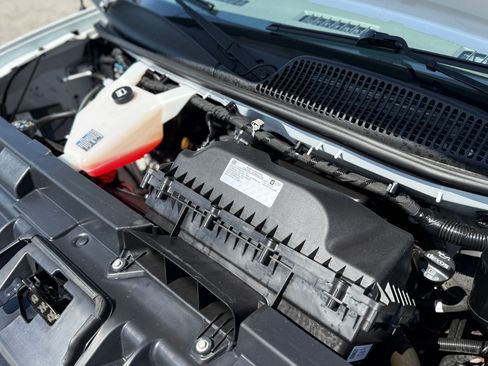 Used 2021 Chevrolet Express 3500 image 18