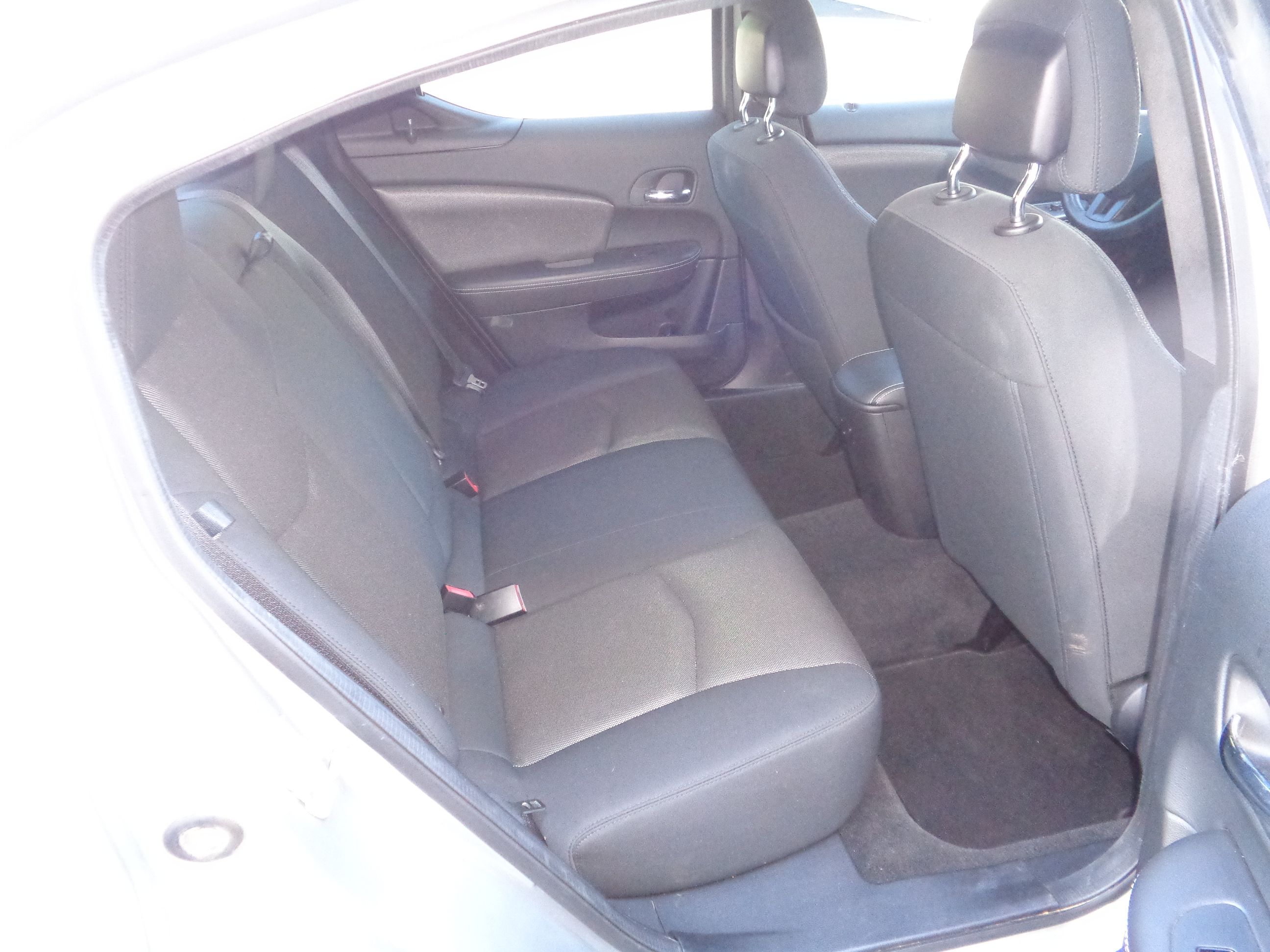 Used 2013 Dodge Avenger SE FWD image 8