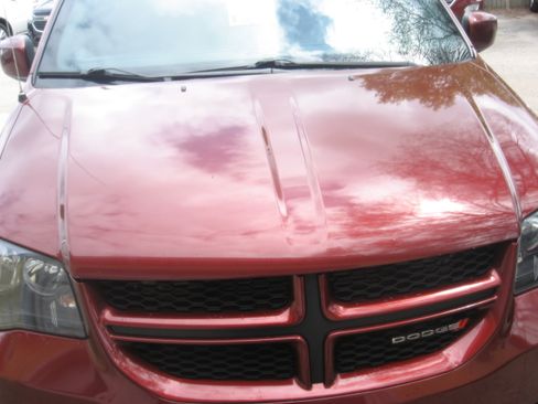 Used 2018 Dodge Grand Caravan GT FWD image 2