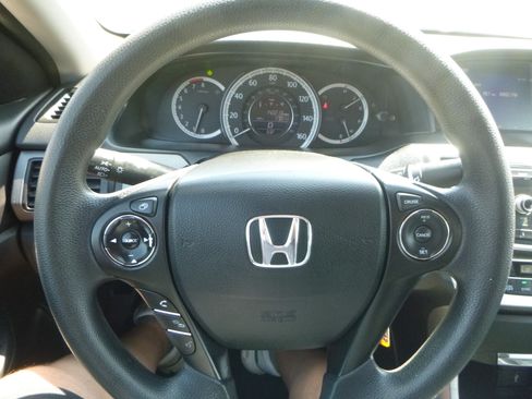 Used 2014 Honda Accord LX Sedan image 24