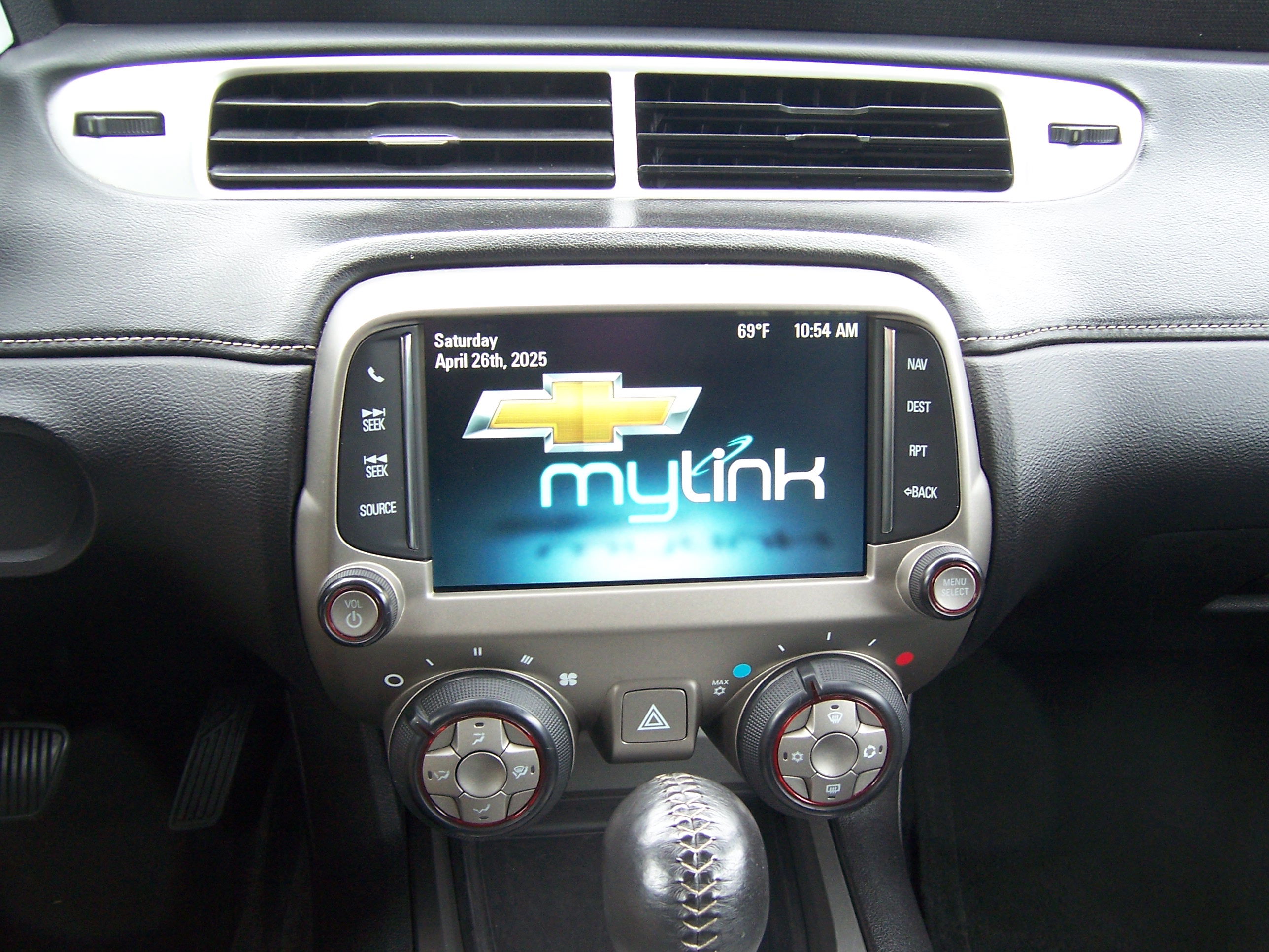 Used 2015 Chevrolet Camaro LT RWD image 18