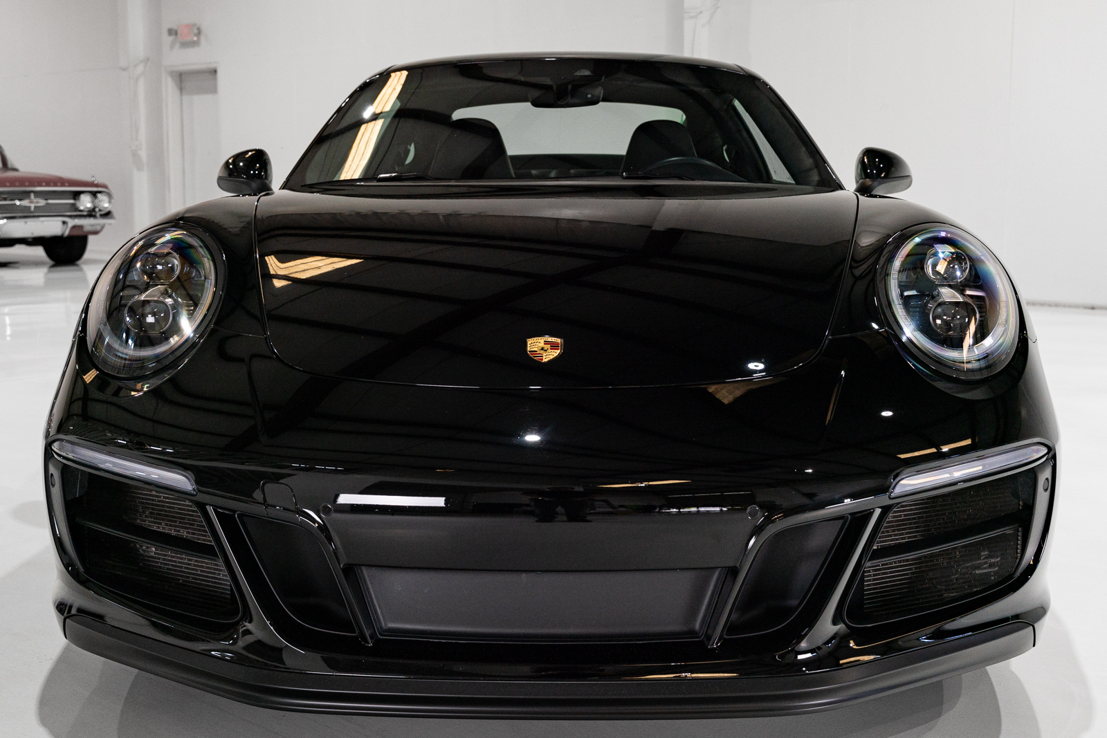 Used 2019 Porsche 911 Carrera GTS Coupe RWD image 3