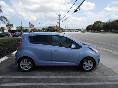 Used 2014 Chevrolet Spark LS FWD image 6