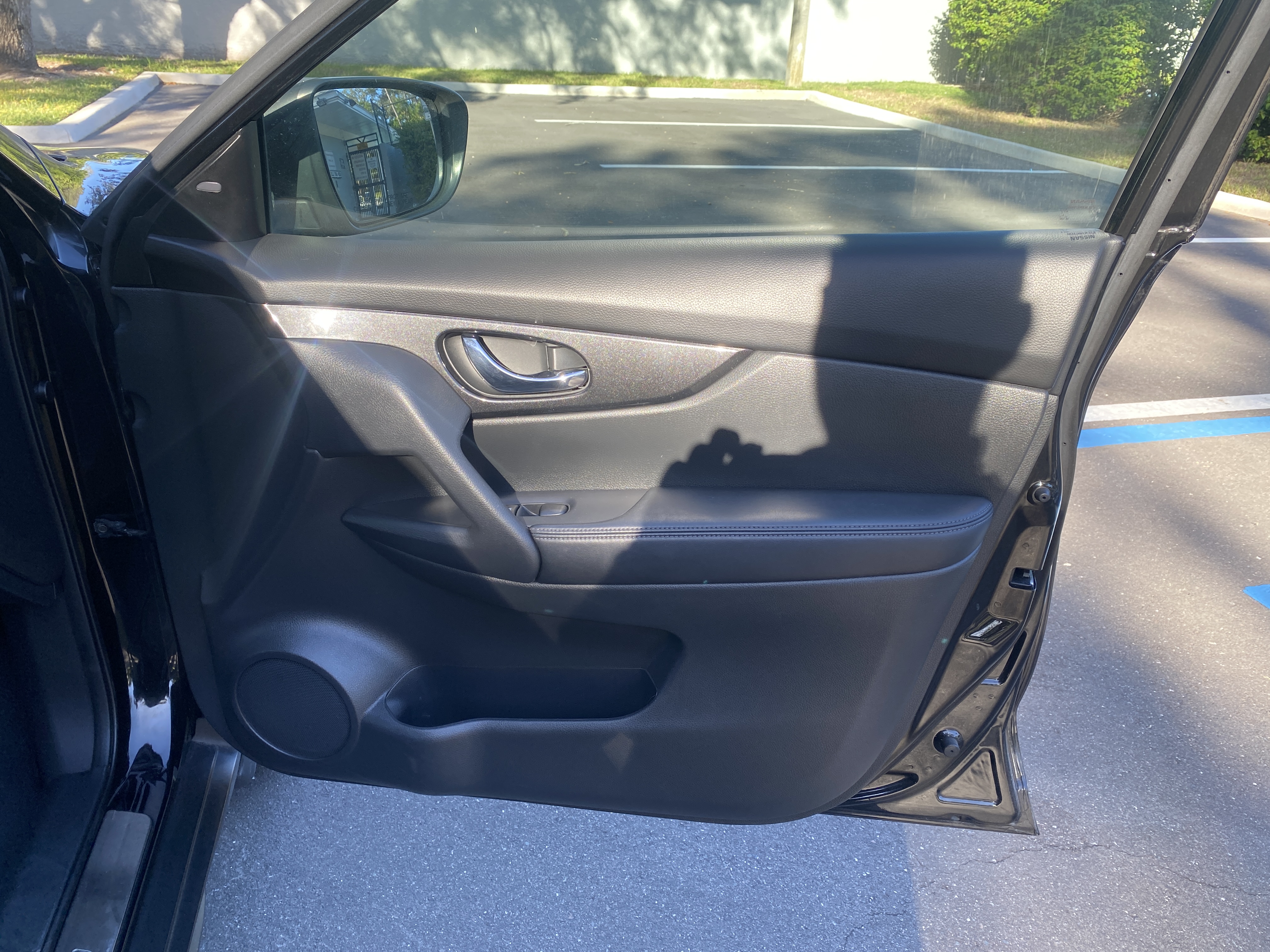 Used 2017 Nissan Rogue FWD image 12
