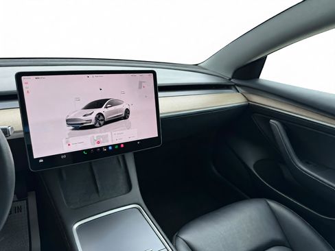 Used 2023 Tesla Model 3 Standard Range RWD image 10