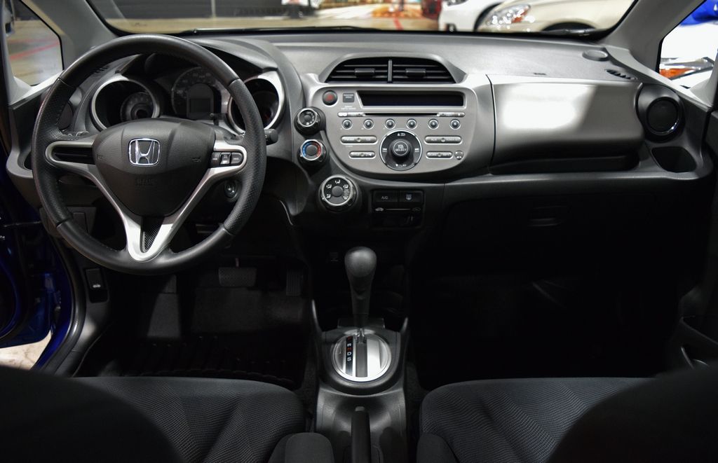 Used 2009 Honda Fit Sport image 25