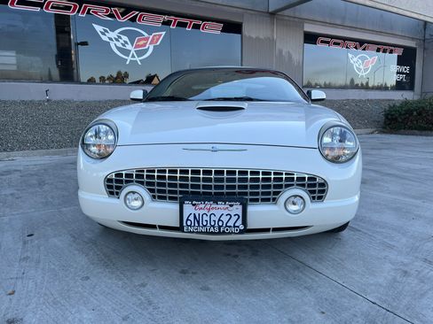 Used 2002 Ford Thunderbird image 12