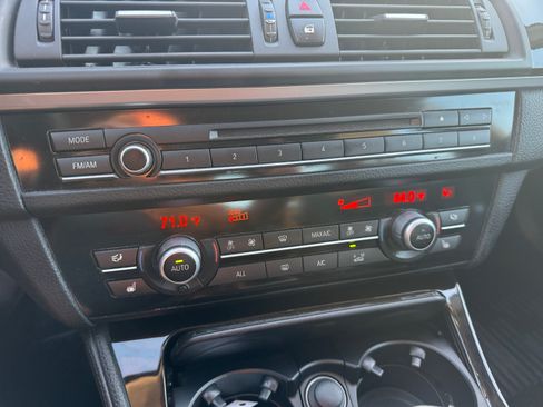 Used 2013 BMW 528i xDrive image 11