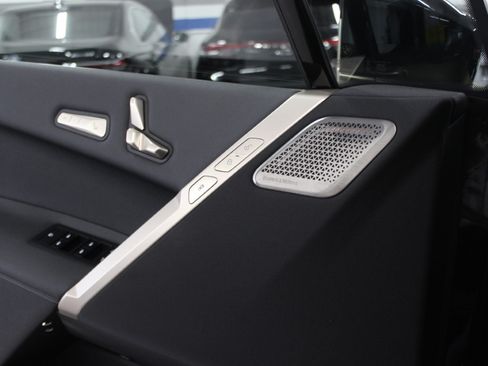 Used 2024 BMW iX M60 AWD/4WD image 28