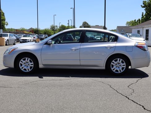 Used 2012 Nissan Altima 2.5 FWD image 5