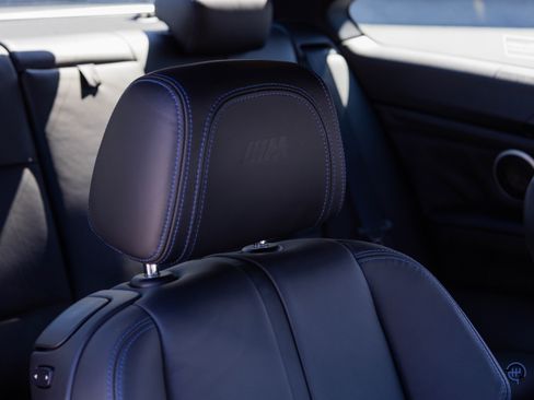 Used 2013 BMW M3 Competition image 70