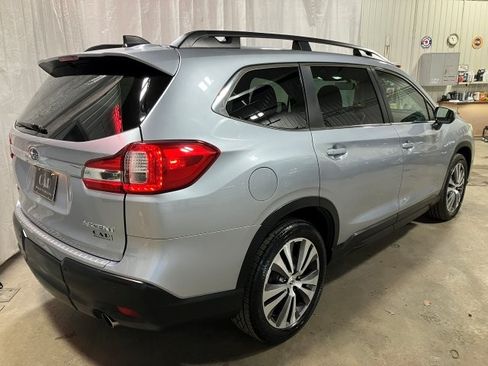Used 2021 Subaru Ascent Premium image 32