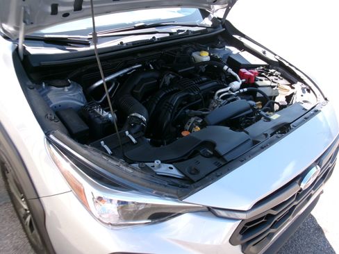 Used 2024 Subaru Crosstrek 2.0i Premium image 10