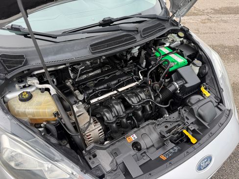 Used 2014 Ford Fiesta SE FWD image 21