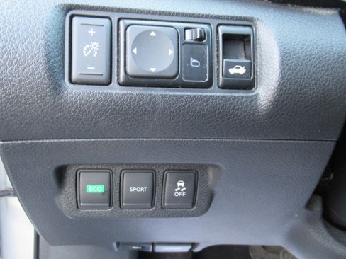 Used 2015 Nissan Sentra SV image 16