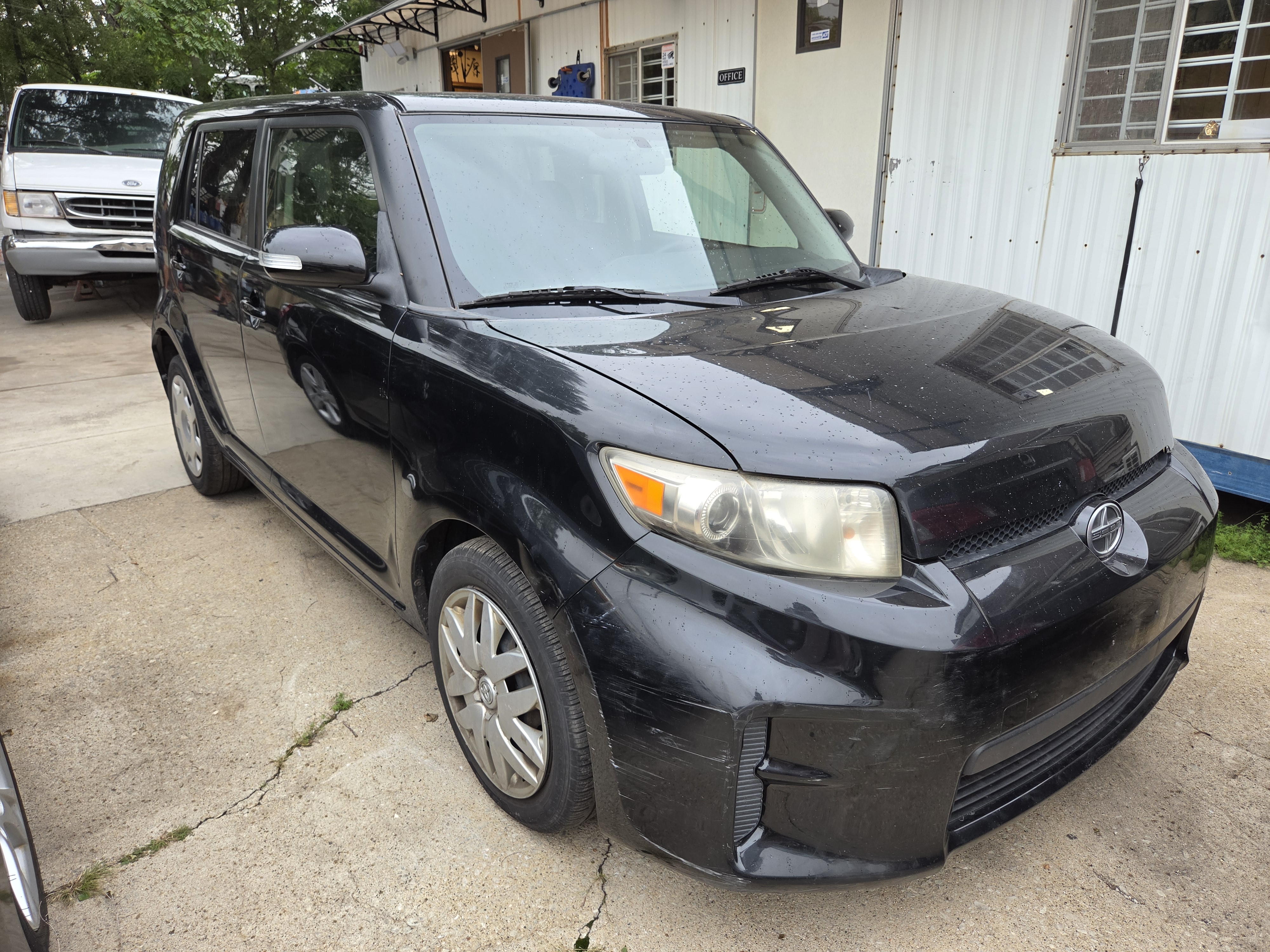 Used 2012 Scion xB UNAVAIL FWD image 1