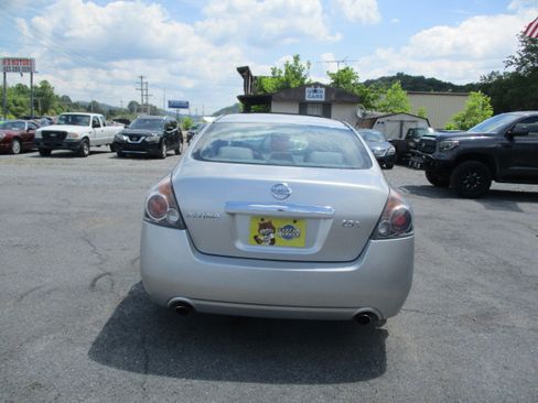 Used 2009 Nissan Altima S FWD image 7