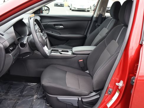 Used 2024 Nissan Sentra SV image 12