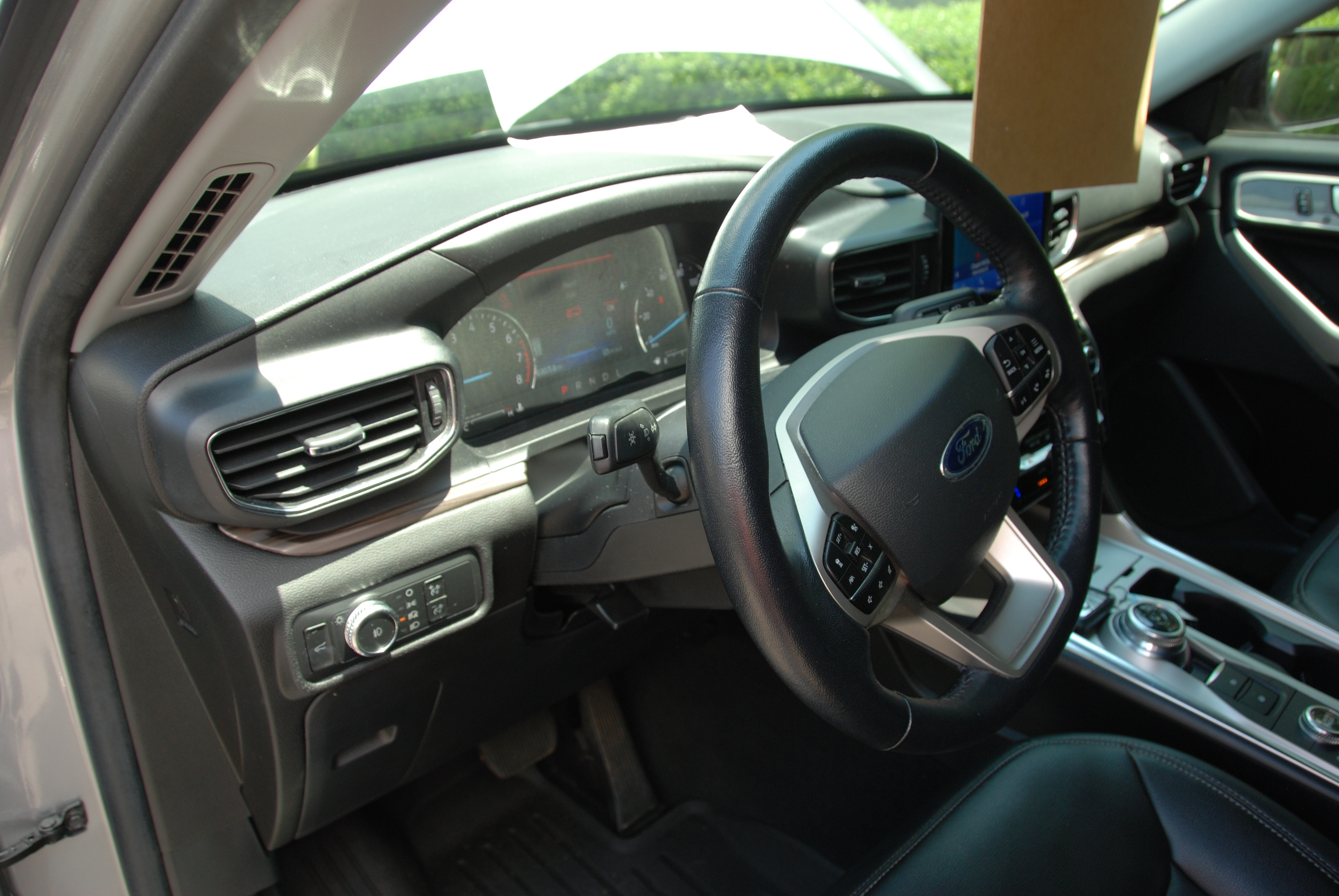 Used 2022 Ford Explorer 4WD Limited image 26