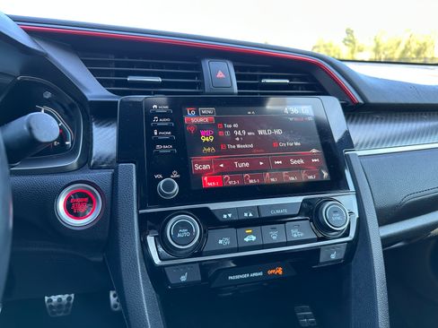 Used 2020 Honda Civic Si image 14