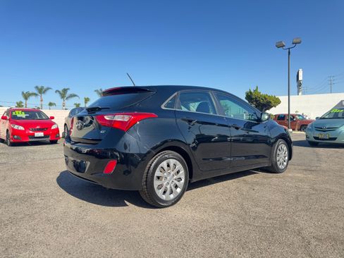 Used 2016 Hyundai Elantra GT image 7