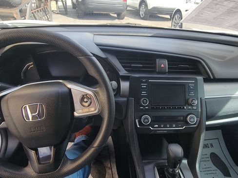 Used 2019 Honda Civic LX image 9