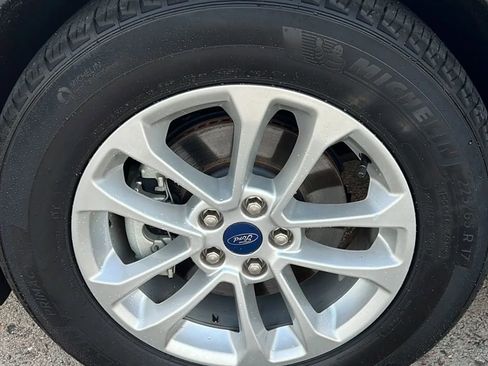 Used 2021 Ford Escape SE image 14