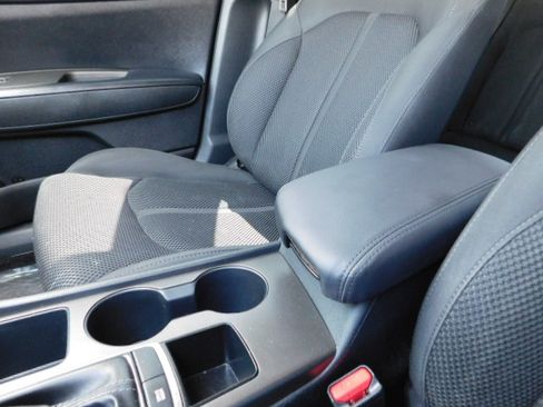 Used 2020 Kia Optima LX image 19