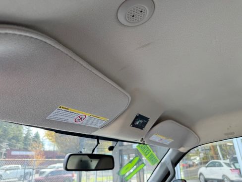 Used 2016 Chevrolet Express 3500 image 19