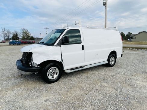 Used 2016 GMC Savana 2500 image 8