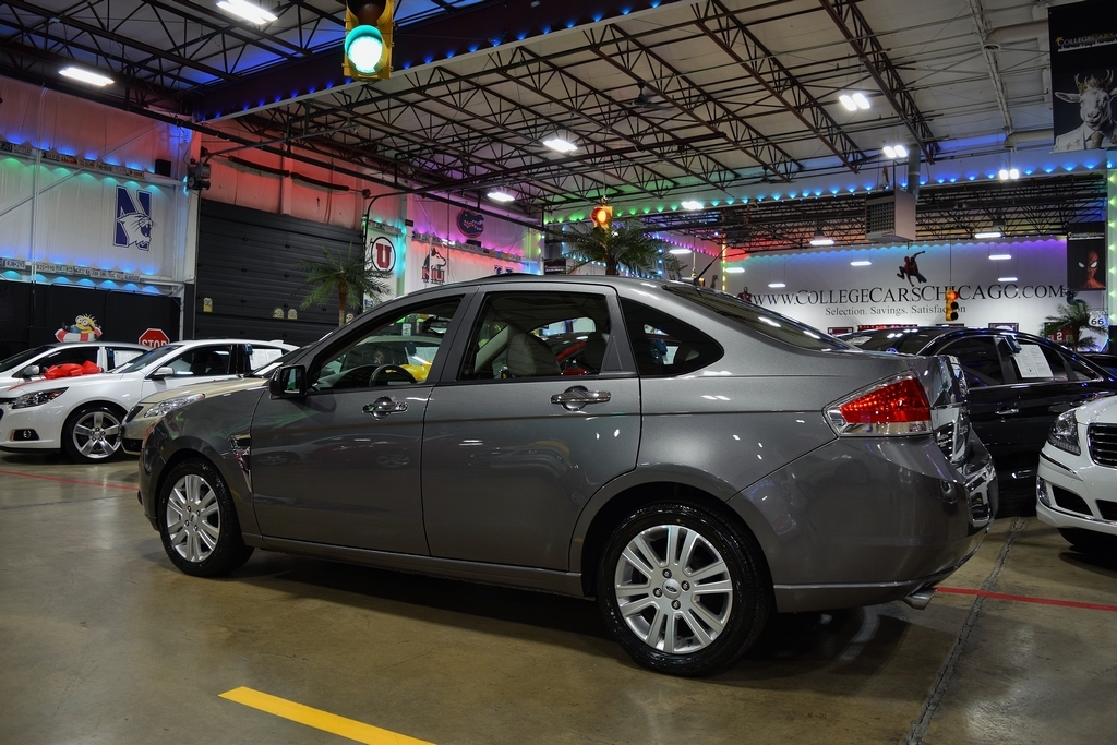 Used 2009 Ford Focus SEL Sedan FWD image 12