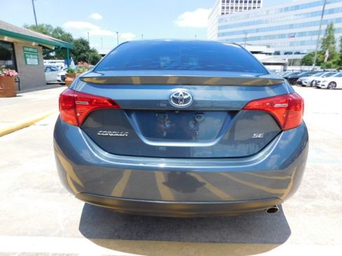 Used 2017 Toyota Corolla SE FWD image 6