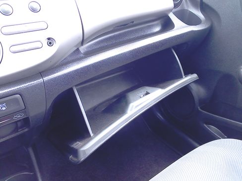 Used 2010 Honda Fit LX image 17