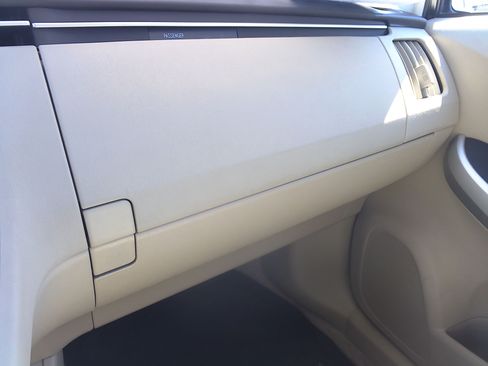 Used 2010 Toyota Prius One image 16